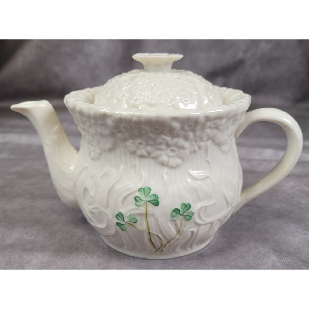 Belleek Ireland Shamrock Teapot Basketweave Irish Porcelain Tea Pot w Lid